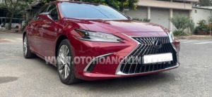 Xe Lexus ES 300h 2021