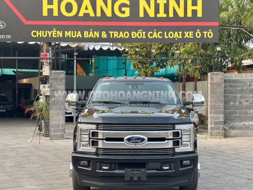 Ford F350 Super Duty Lariat Crew Cab 6.7L 4x4 AT 2017