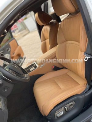 Xe Lexus LS 500 2023