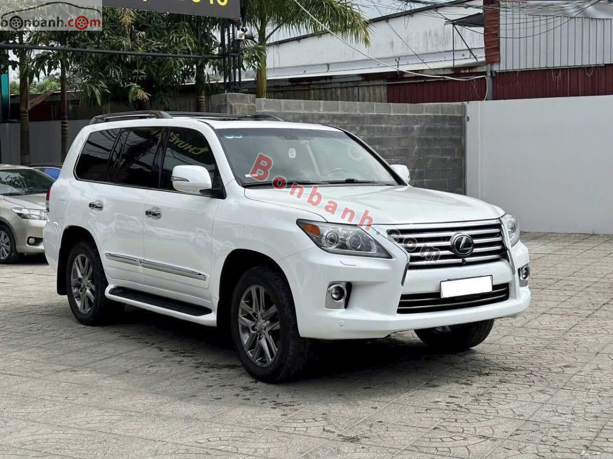 Lexus LX 570 2013