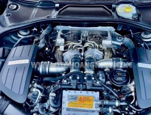 Xe Bentley Flying Spur V8 2014