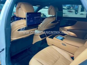 Xe Lexus LS 500 2023