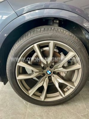 Xe BMW X7 xDrive40i 2020