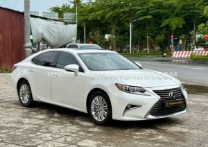 Xe Lexus ES 250 2016