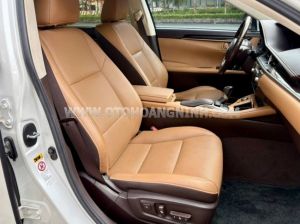 Xe Lexus ES 250 2016