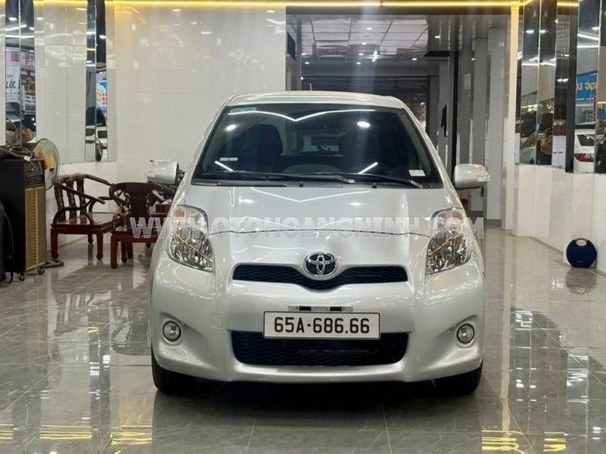 Toyota Yaris 1.5 AT 2013