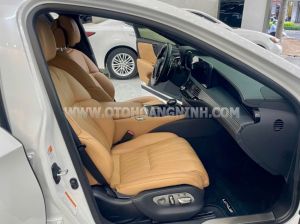 Xe Lexus LS 500 2023