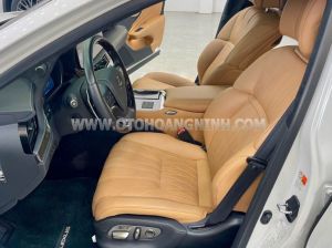 Xe Lexus LS 500 2023