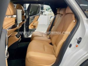 Xe Lexus LS 500 2023