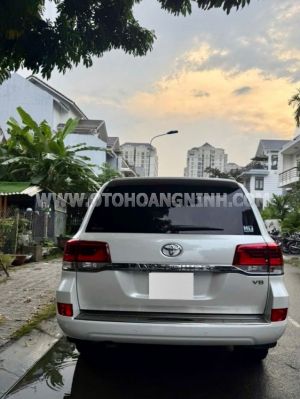 Xe Toyota Land Cruiser 4.6 V8 2020