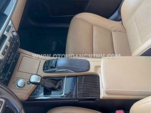 Xe Lexus ES 250 2016