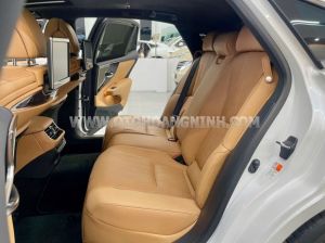 Xe Lexus LS 500 2023