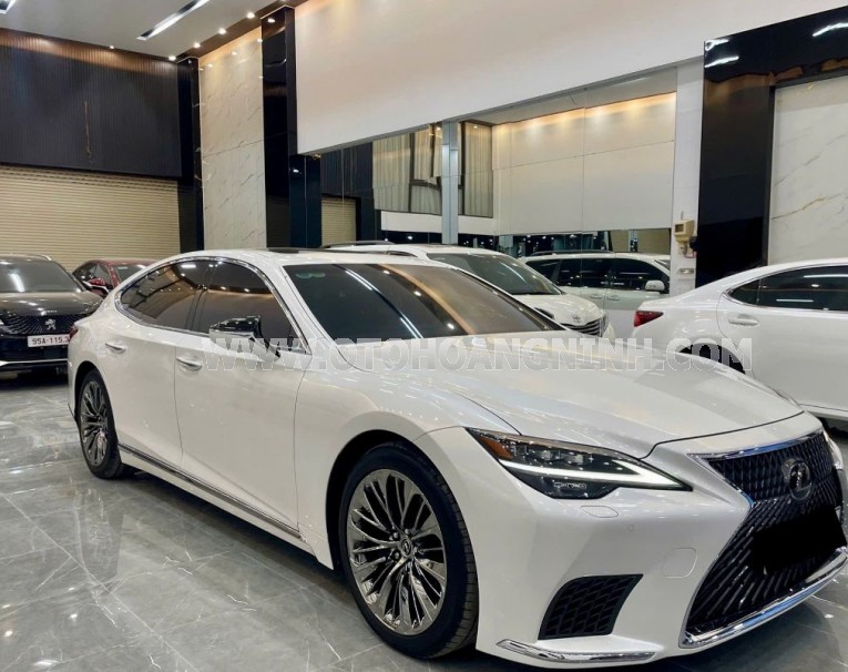 Lexus LS 500 2023