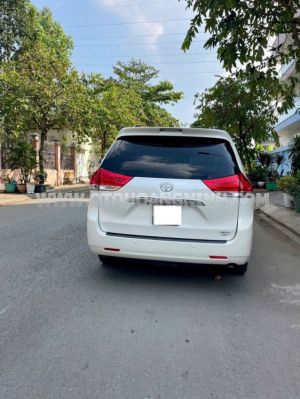 Xe Toyota Sienna Limited 3.5 2013