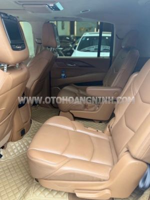 Xe Cadillac Escalade ESV Platinum 2015