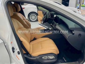 Xe Lexus LS 500 2023