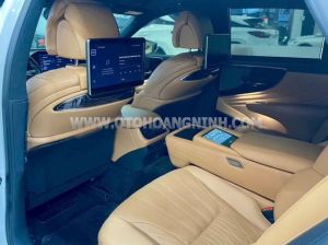 Xe Lexus LS 500 2023