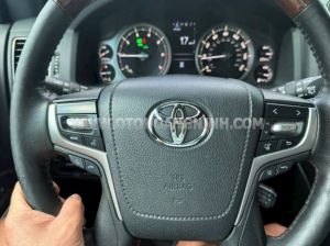 Xe Toyota Land Cruiser 5.7 V8 2016