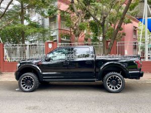 Xe Ford F150 Harley Davidson 5.0 V8 2018