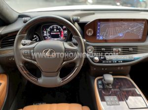 Xe Lexus LS 500 2023