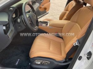 Xe Lexus LS 500 2023