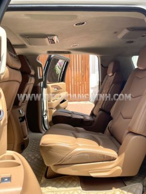 Xe Cadillac Escalade ESV Premium 2015