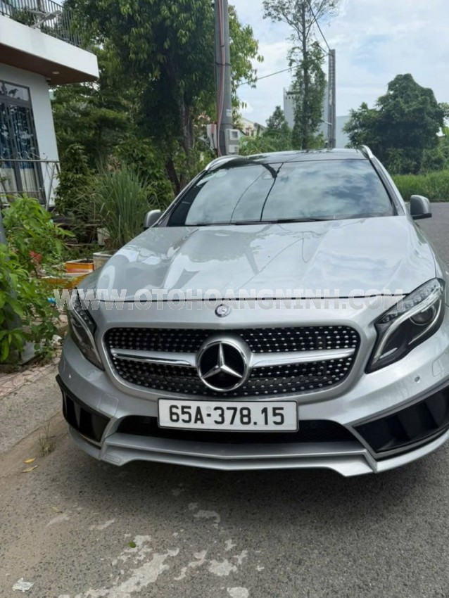 Mercedes Benz GLA 250 4Matic 2015