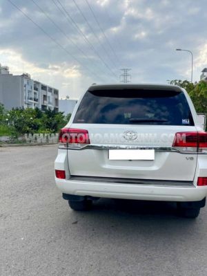 Xe Toyota Land Cruiser 4.6 V8 2020