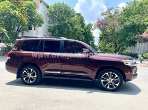 Xe Toyota Land Cruiser 5.7 V8 2016