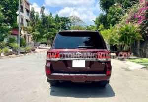 Xe Toyota Land Cruiser 5.7 V8 2016