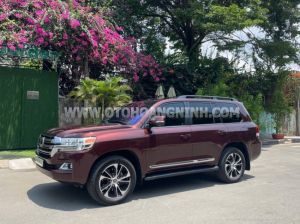 Xe Toyota Land Cruiser 5.7 V8 2016