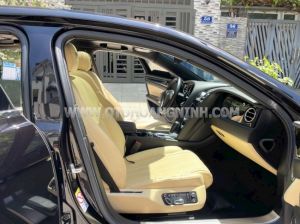 Xe Bentley Flying Spur V8 2014