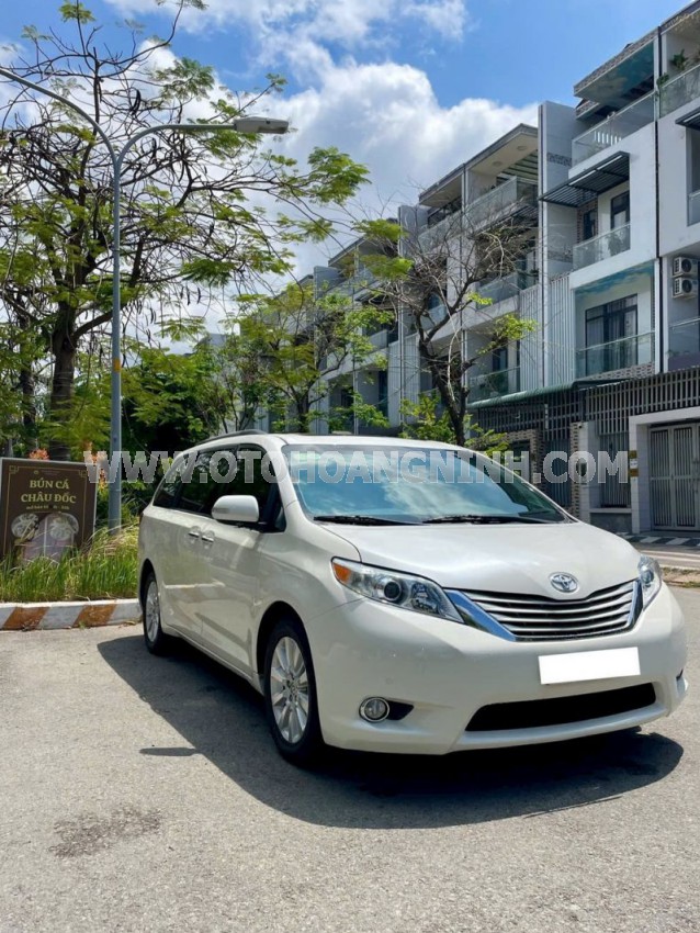 Toyota Sienna Limited 3.5 AWD 2013