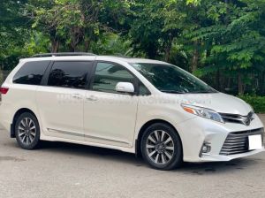 Xe Toyota Sienna Limited 3.5 2018