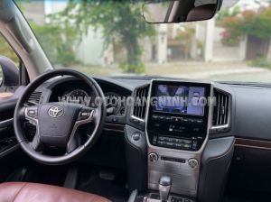 Xe Toyota Land Cruiser 4.6 V8 2020