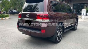 Xe Toyota Land Cruiser 5.7 V8 2016