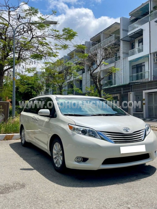 Toyota Sienna Limited 3.5 AWD 2013