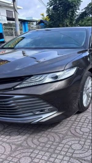 Xe Toyota Camry 2.5Q 2021