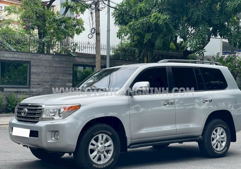 Toyota Land Cruiser VX 4.6 V8 2012