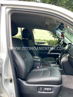 Xe Toyota Land Cruiser VX 4.6 V8 2012