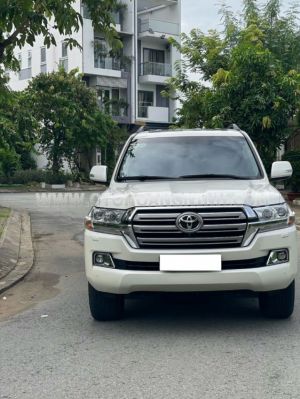 Xe Toyota Land Cruiser 4.6 V8 2020