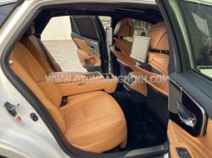 Xe Lexus LS 500 2023