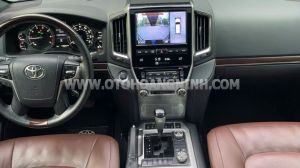 Xe Toyota Land Cruiser VX.R 5.7 V8 2016