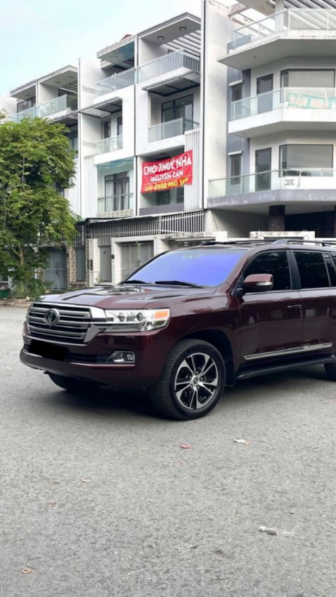 Toyota Land Cruiser 5.7 V8 2016