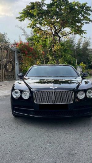 Xe Bentley Flying Spur V8 2014