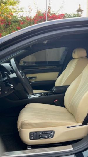Xe Bentley Flying Spur V8 2014