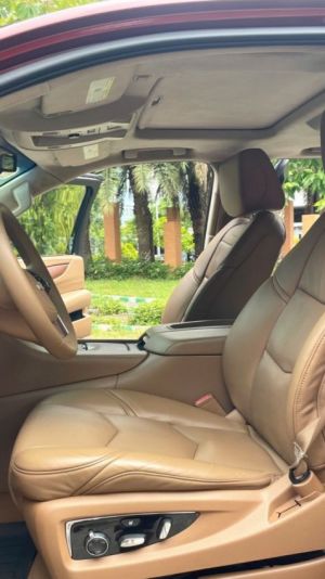Xe Cadillac Escalade ESV Platinum 2016