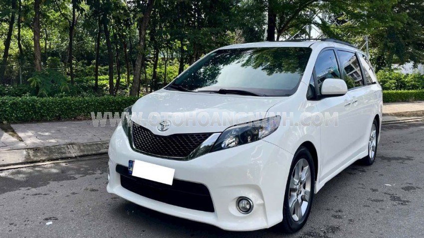 Toyota Sienna SE 3.5 2014