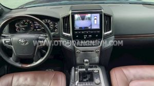Xe Toyota Land Cruiser 5.7 V8 2016