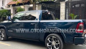 Xe RAM 1500 Longhorn 5.7L 4x4 AT 2021